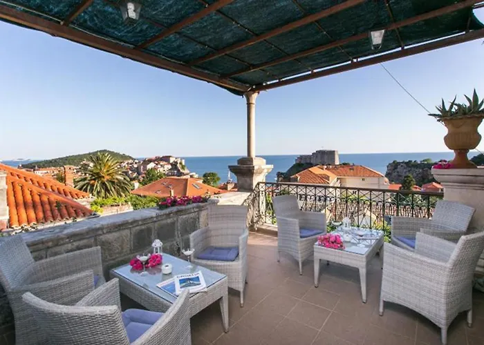 Solei With Terrace Oldtown And Sea View דירה