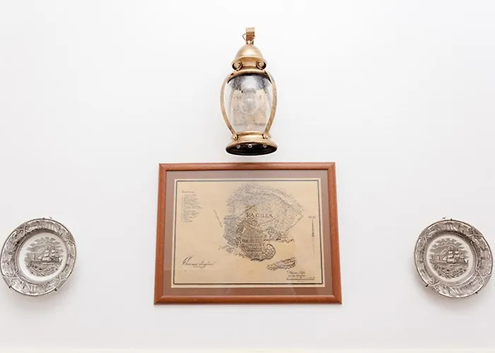 Solei With Terrace Oldtown And Sea View