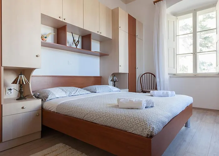 דירה Solei With Terrace Oldtown And Sea View