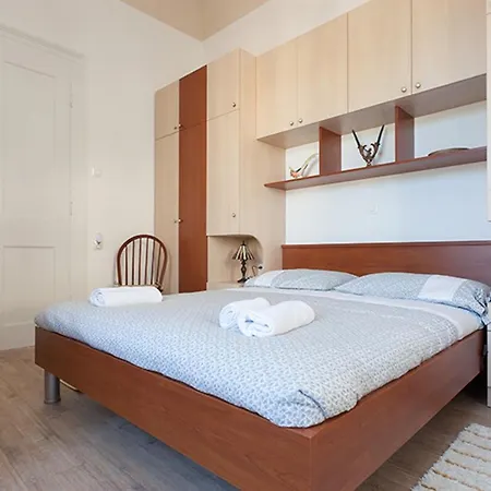 Apartman Solei With Terrace Oldtown And Sea View